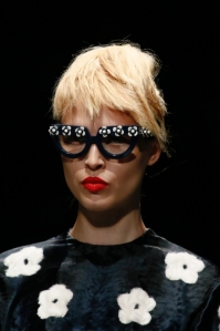 1364996920_the_main_trends_in_the_design_of_sunglasses_in_the_season_of_spring_summer_2013_28
